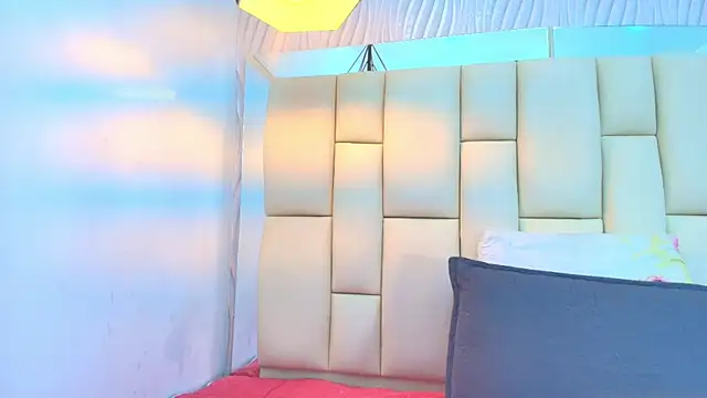 sweet amye online show from October 8, 7:33 pm