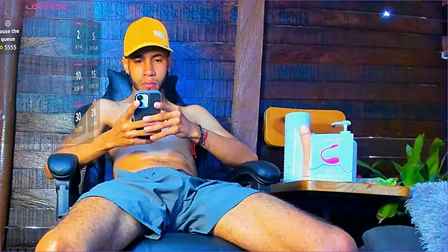 Alex bigcock11  online show from November 13, 12:59 pm