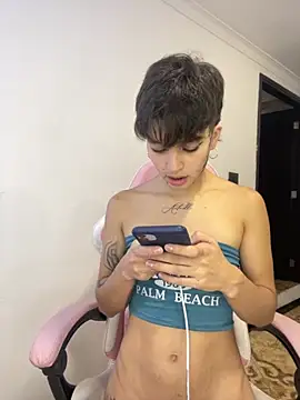 Snapshot of DayanaDG chatting on September 30, 6:24 pm DayanaDG online show from September 30, 6:24 pm