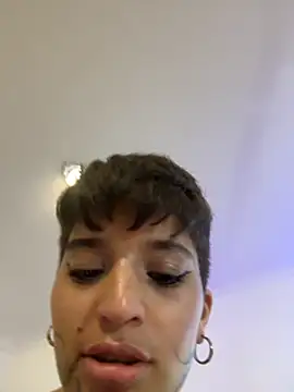 Snapshot of DayanaDG chatting on November 21, 11:03 pm DayanaDG online show from November 21, 11:03 pm