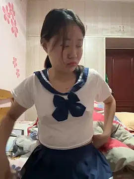 Snapshot of CoCo-s chatting on November 5, 5:13 pm CoCo-s online show from November 5, 5:13 pm