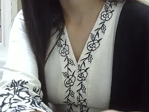 Snapshot of Simranjeet_kaur26 chatting on November 18, 11:47 am Simranjeet kaur26 online show from November 18, 11:47 am