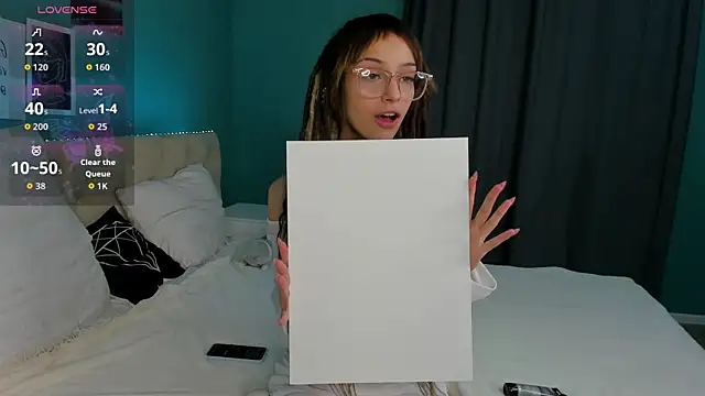 Snapshot of Ameli_Shell chatting on October 21, 1:06 am Ameli Shell online show from October 21, 1:06 am