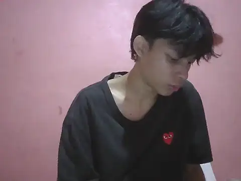 Snapshot of Kyoshi_19 chatting on September 12, 12:05 pm Kyoshi 19 online show from September 12, 12:05 pm