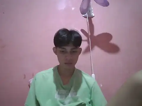 Snapshot of Kyoshi_19 chatting on October 8, 12:14 pm Kyoshi 19 online show from October 8, 12:14 pm