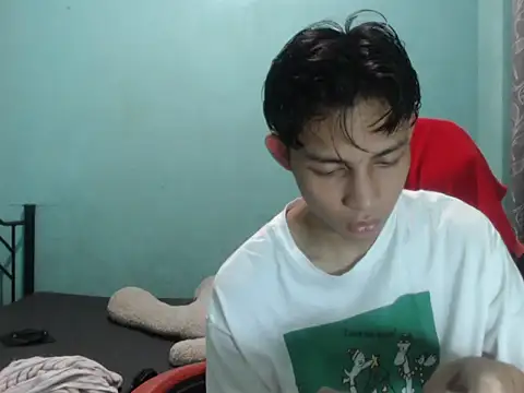 Snapshot of Kyoshi_19 chatting on October 14, 5:30 am Kyoshi 19 online show from October 14, 5:30 am