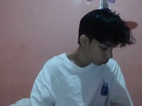 Snapshot of Kyoshi_19 chatting on October 25, 6:43 am Kyoshi 19 online show from October 25, 6:43 am