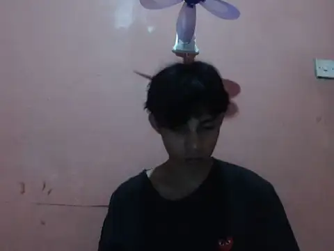 Snapshot of Kyoshi_19 chatting on November 3, 1:12 pm Kyoshi 19 online show from November 3, 1:12 pm