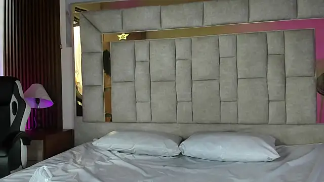 Dulce Pettit online show from September 26, 12:31 pm