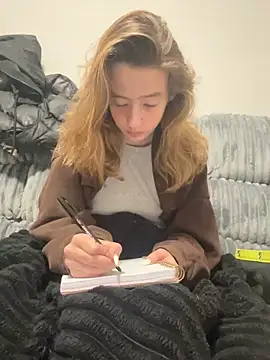 SeccySerena online show from October 23, 5:23 pm