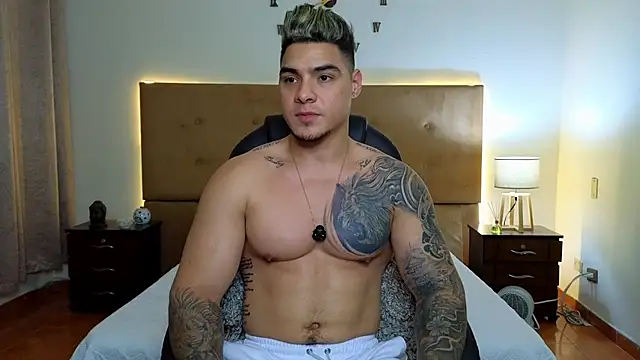 Steven Velez online show from September 16, 12:11 am