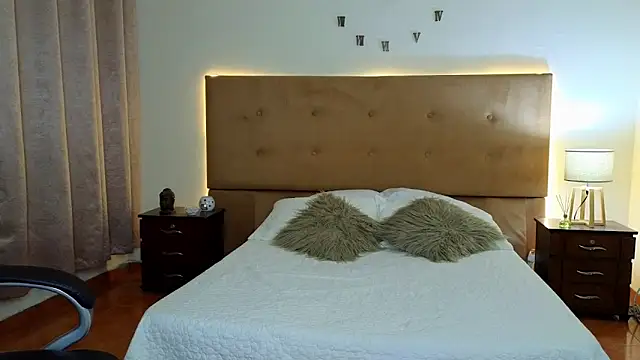 Steven Velez online show from September 27, 3:00 am