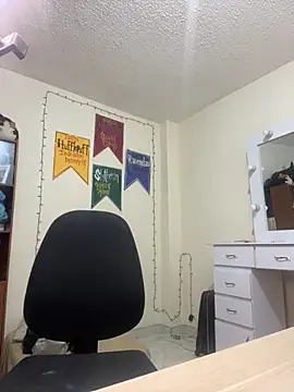 Snapshot of Sallem_Pink chatting on October 1, 11:38 am Sallem Pink online show from October 1, 11:38 am