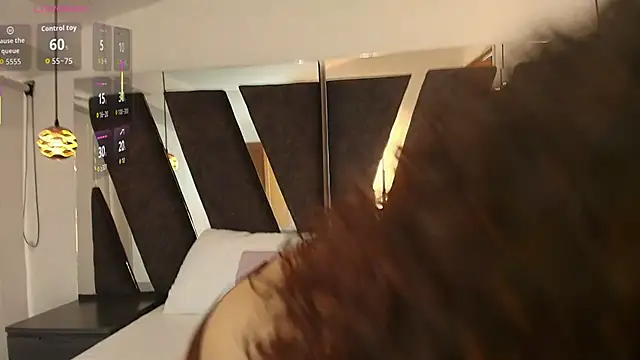 abril  lee   online show from September 26, 7:29 pm