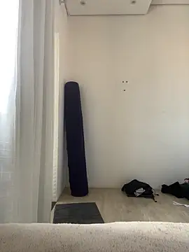 Snapshot of mayconroque chatting on December 18, 5:19 pm mayconroque online show from December 18, 5:19 pm