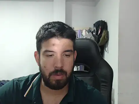 Axel11113 online show from September 9, 3:06 am