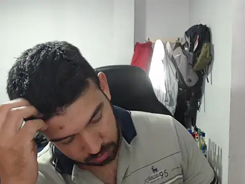 Axel11113 online show from October 3, 3:36 am