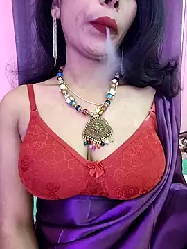 Snapshot of priya_26 chatting on September 13, 12:16 pm priya 26 online show from September 13, 12:16 pm