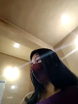 Snapshot of priya_26 chatting on October 4, 2:42 am priya 26 online show from October 4, 2:42 am