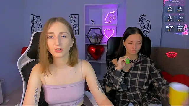 eva smiith  online show from October 17, 5:43 am