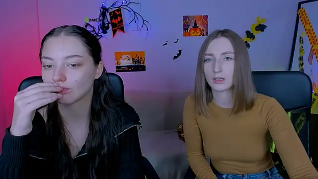 eva smiith  online show from October 28, 6:39 am