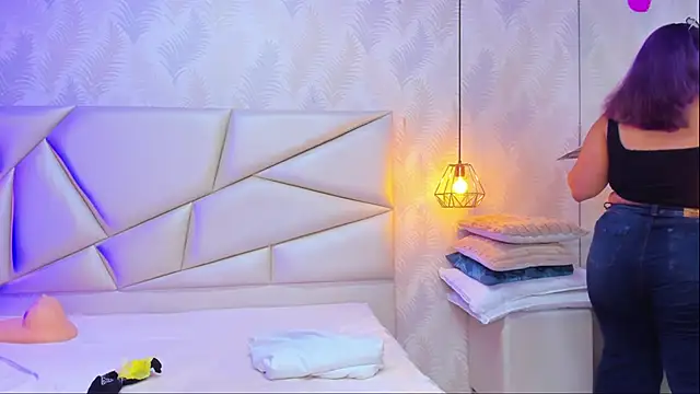 lulukawai16 online show from September 15, 7:25 pm