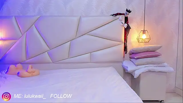 lulukawai16 online show from October 16, 7:15 pm