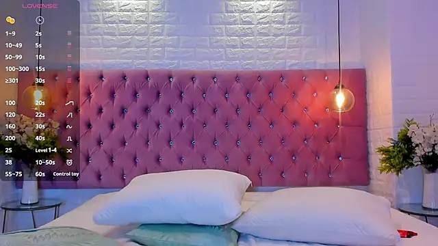 amber sparkle online show from November 26, 12:28 pm