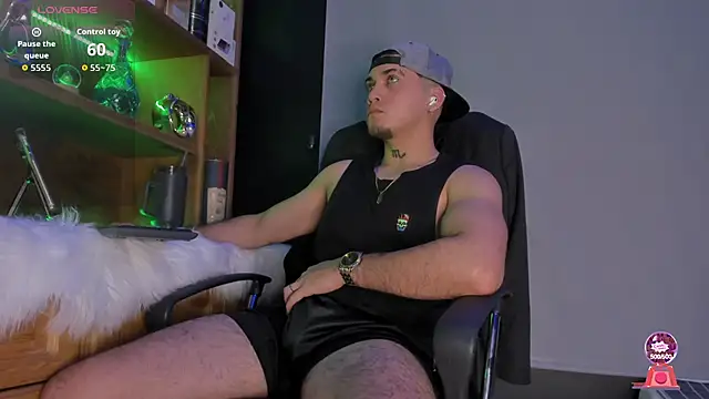 Gael williams1 online show from November 4, 6:51 pm