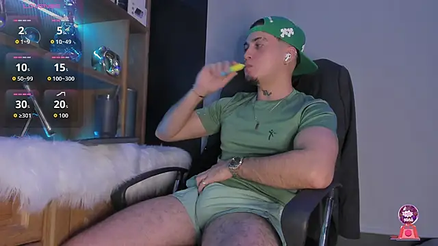 Gael williams1 online show from November 14, 2:54 am