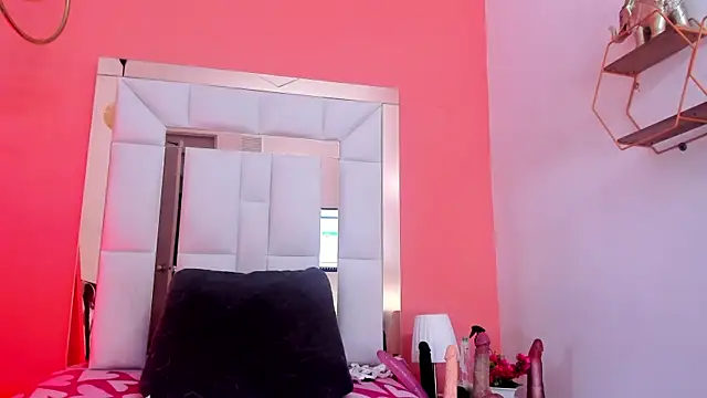 Horny ebonys online show from November 5, 7:58 pm