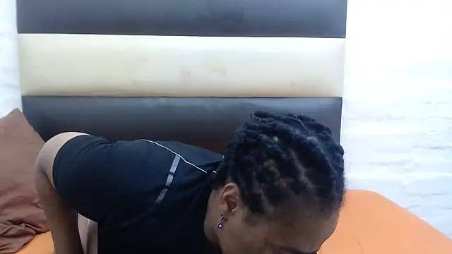 AFRICANBOOTYLICIOUSxxx online show from September 21, 7:59 pm