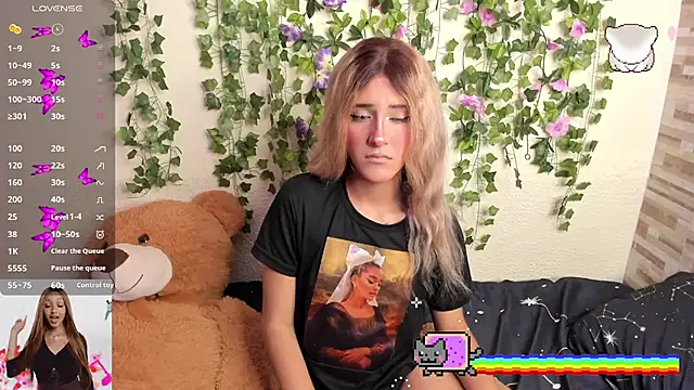 Amy Moonlight online show from October 28, 8:44 pm