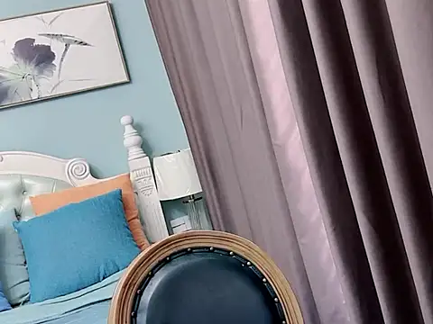 sarah111 online show from September 18, 2:13 am