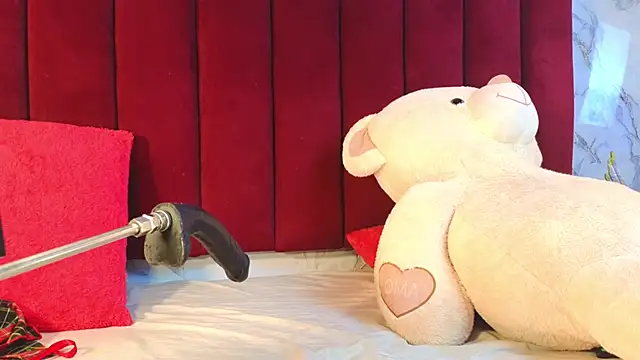 Snapshot of PrincePoppy chatting on November 2, 7:05 pm PrincePoppy online show from November 2, 7:05 pm