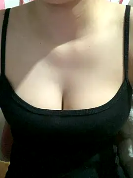 Linhtruong  online show from September 28, 12:10 pm