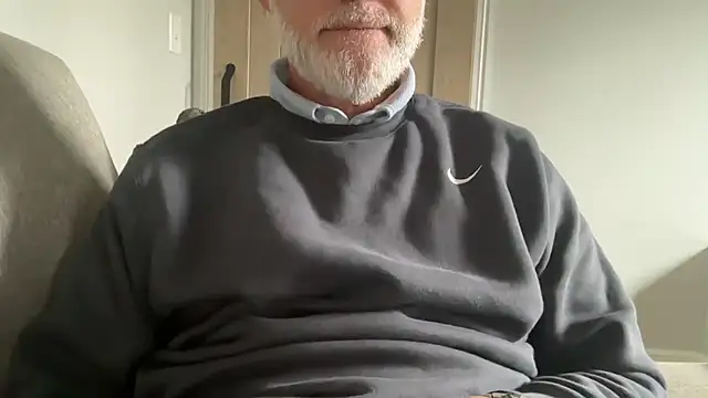 Snapshot of braselton06 chatting on November 18, 6:12 pm braselton06 online show from November 18, 6:12 pm