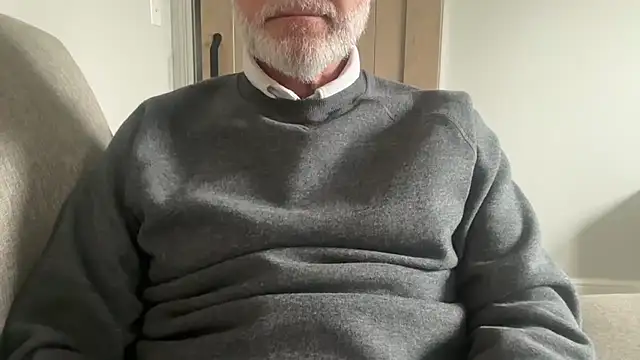 Snapshot of braselton06 chatting on December 1, 2:44 pm braselton06 online show from December 1, 2:44 pm