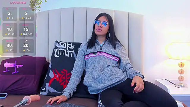 Rachel Donnelly online show from September 30, 5:12 am