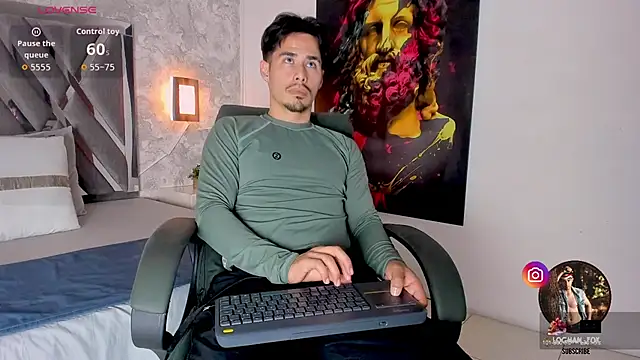 loghan fox online show from October 14, 3:40 am