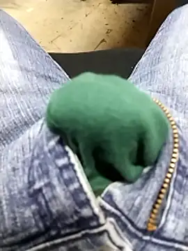 Snapshot of Ajayy01 chatting on October 27, 9:02 am Ajayy01 online show from October 27, 9:02 am