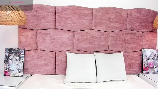 dani velvet online show from September 26, 3:54 am