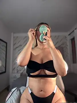 ChannelConnor  online show from September 26, 11:03 am