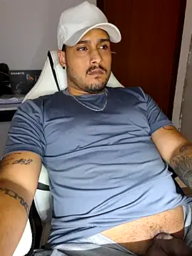 Snapshot of Mineirinhoot chatting on December 18, 3:45 am Mineirinhoot online show from December 18, 3:45 am