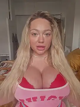 misstitmouseofficial online show from October 5, 1:42 pm