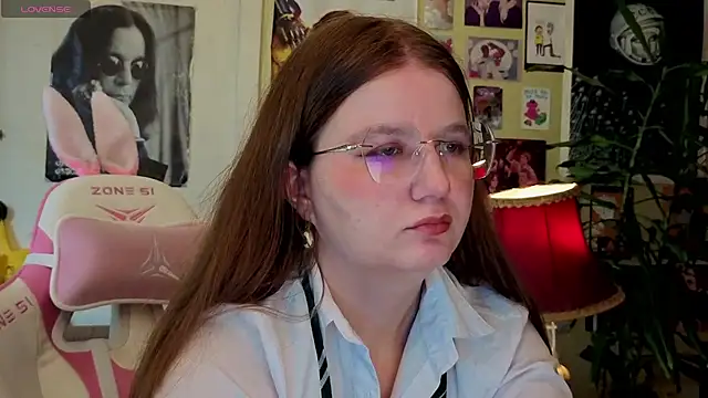 Sienna-Cow online show from October 7, 10:12 am