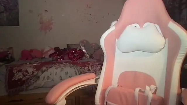 nekowaifuuu online show from September 28, 1:55 am