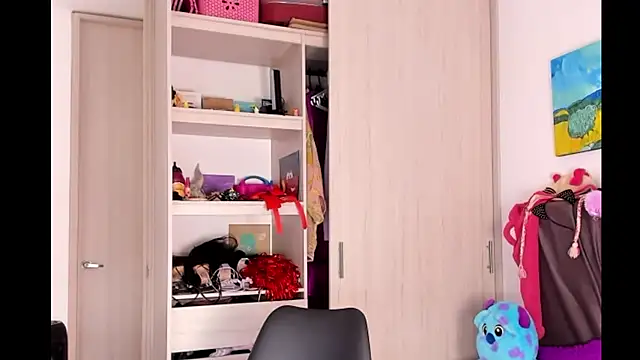 lia rip01 online show from December 2, 2:45 pm