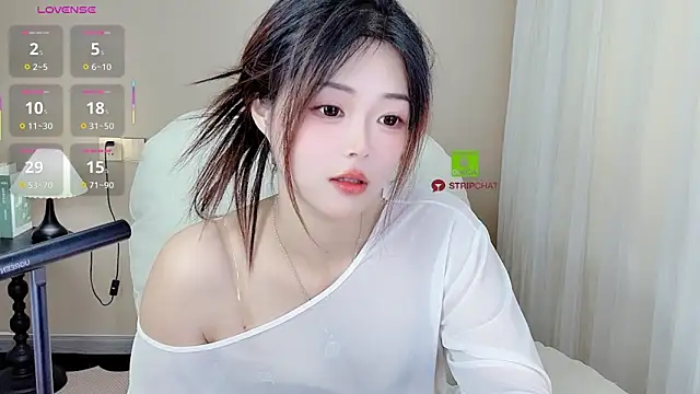 Snapshot of CeeKie chatting on September 9, 4:45 am CeeKie online show from September 9, 4:45 am