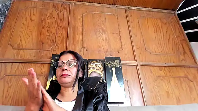 sofia hot vc online show from November 2, 5:43 am